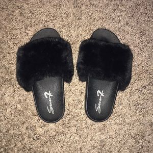 Fuzzy sandals